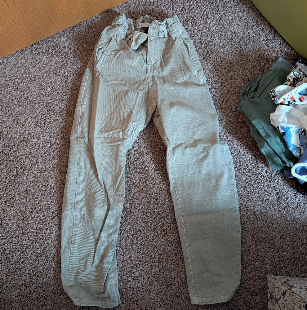 PRICE DROP! Zara Olive Green Paper bag Pants